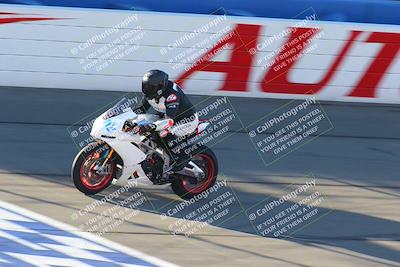 media/Jan-21-2022-Fastrack Riders (Fri) [[90b5309cc6]]/Level 2/Session 1 Front Straight/